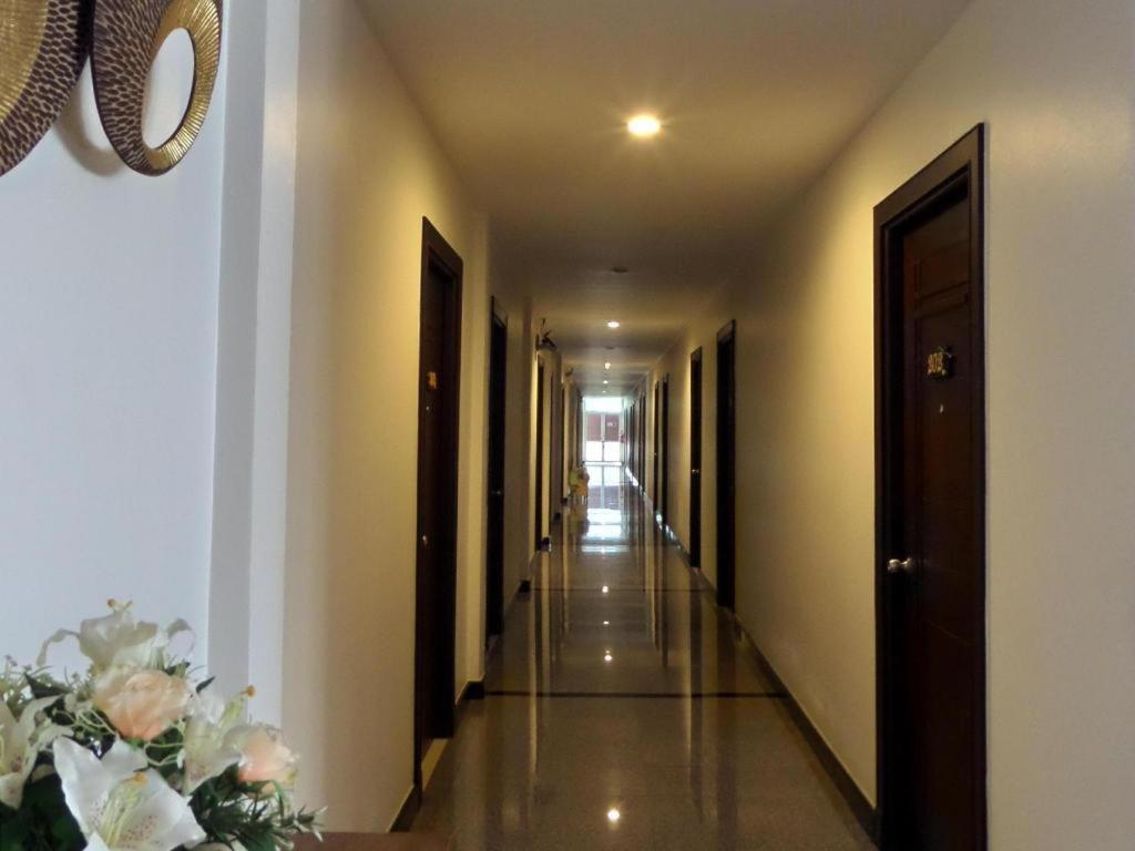 City Park Hotel Phatthalung Eksteriør billede