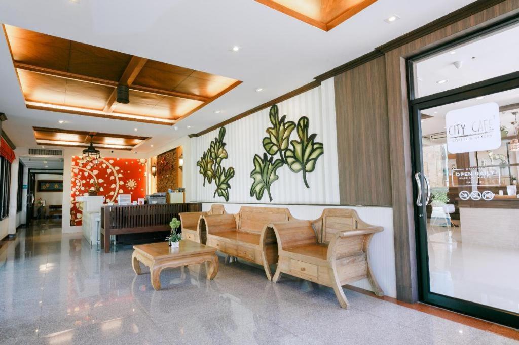 City Park Hotel Phatthalung Eksteriør billede