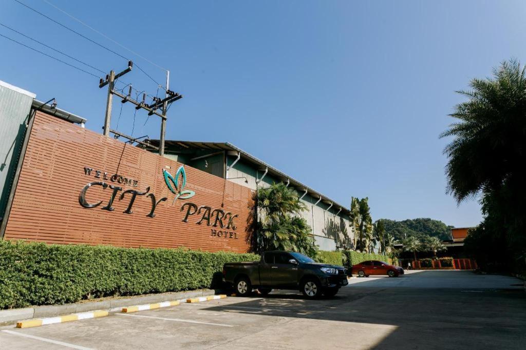 City Park Hotel Phatthalung Eksteriør billede