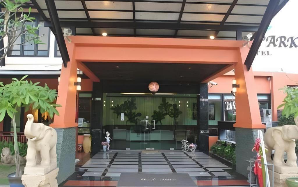 City Park Hotel Phatthalung Eksteriør billede