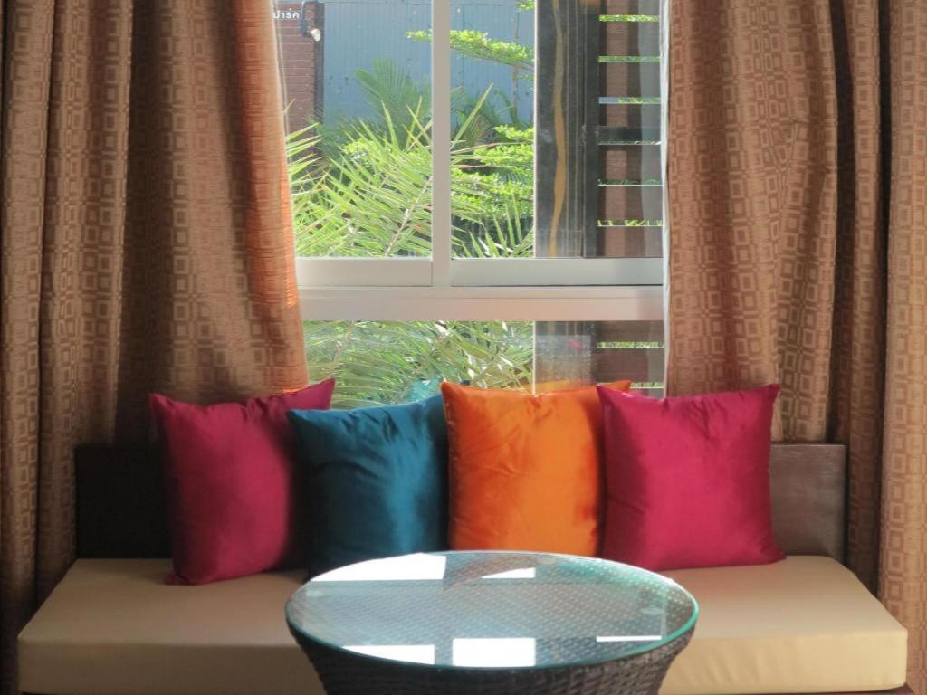 City Park Hotel Phatthalung Eksteriør billede