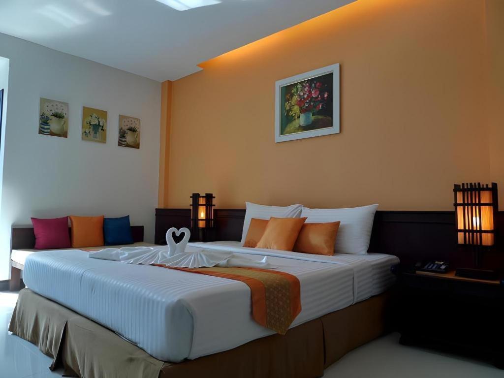 City Park Hotel Phatthalung Eksteriør billede