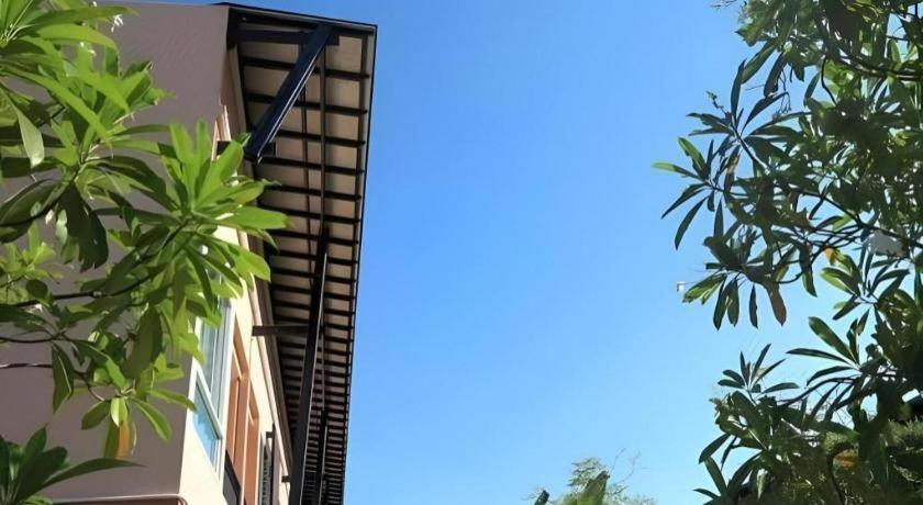 City Park Hotel Phatthalung Eksteriør billede