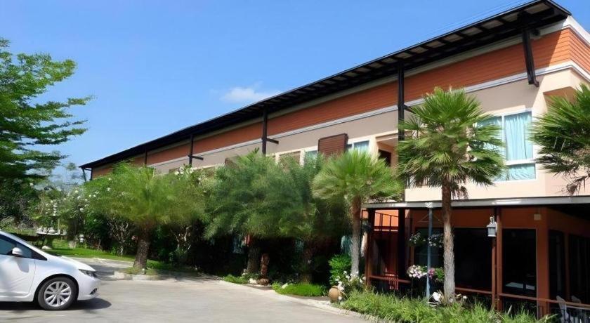 City Park Hotel Phatthalung Eksteriør billede